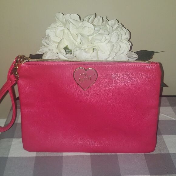 Betsey Johnson Hot Pink Wristlet and Earrings 💗Bundle - Picture 8 of 9